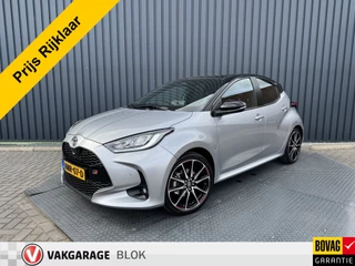 Hoofdafbeelding Toyota Yaris Toyota Yaris 1.5 Hybrid 130 GR Sport / Bi tone | 7.200 km | 1ste particuliere eigenaar | Rijklaar!!