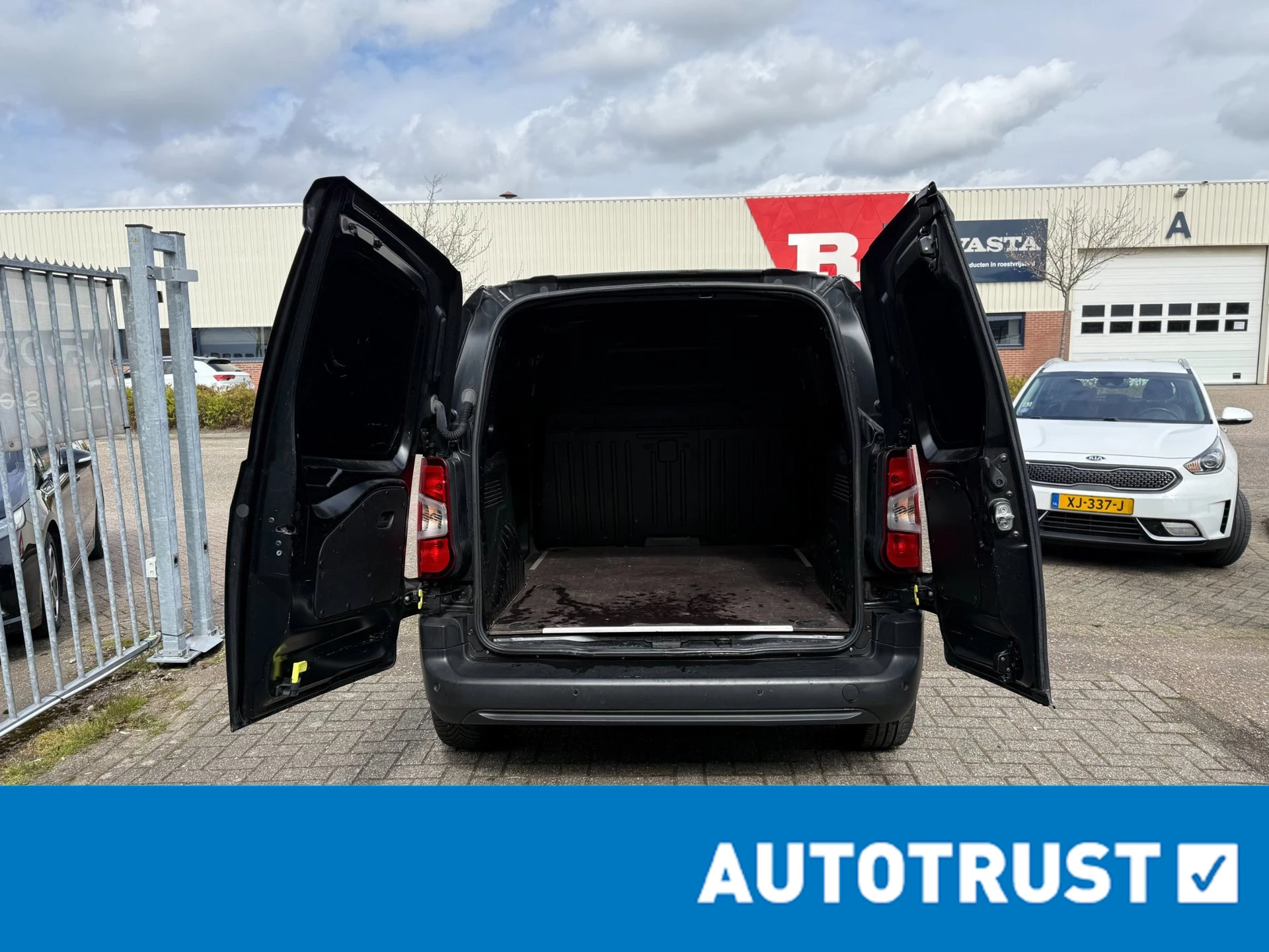 Hoofdafbeelding Opel Combo