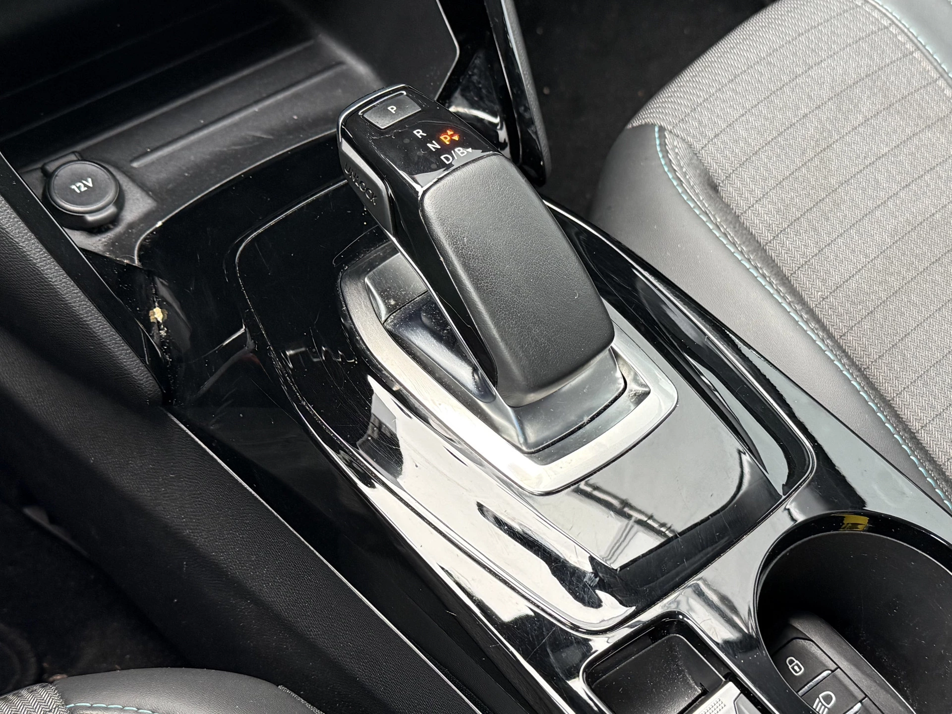 Hoofdafbeelding Peugeot e-208