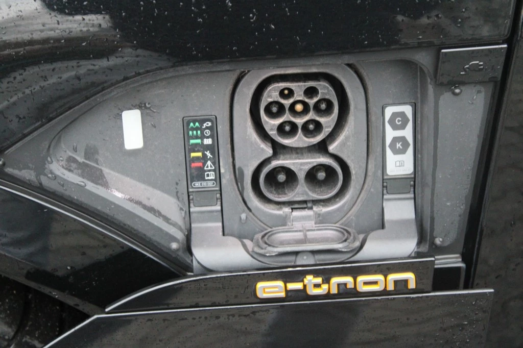 Hoofdafbeelding Audi e-tron