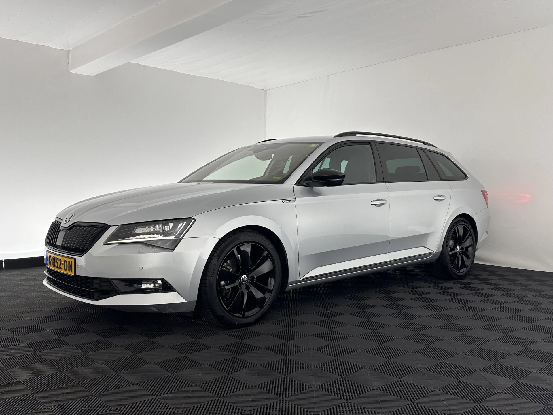 Hoofdafbeelding Škoda Superb