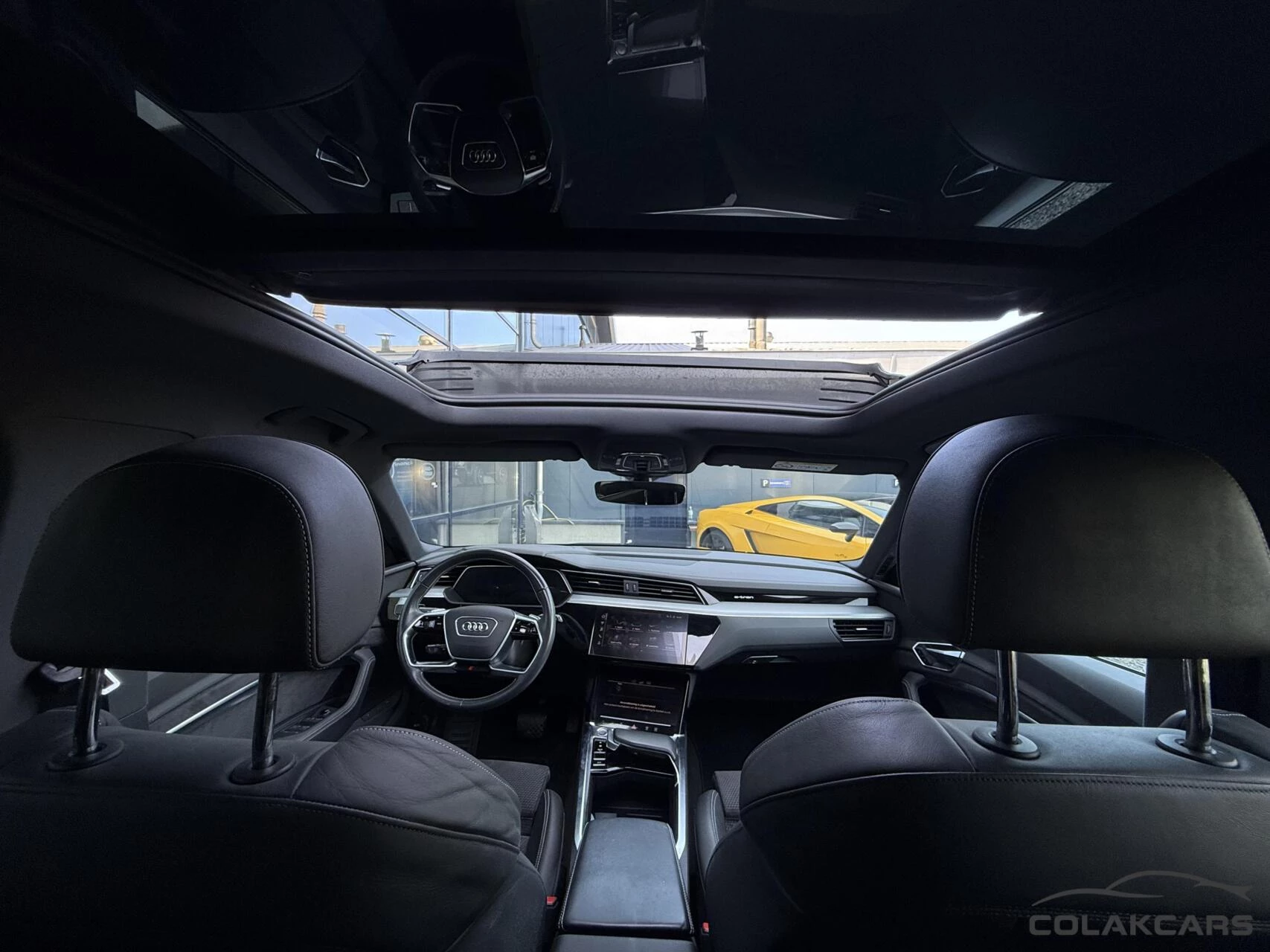 Hoofdafbeelding Audi e-tron