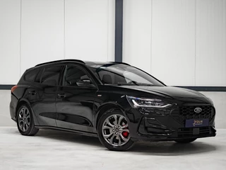 Ford Focus Wagon 1.0 EcoBoost Hybrid ST Line | Trekhaak | Winter | Keyless | Camera | NW OH & APK |