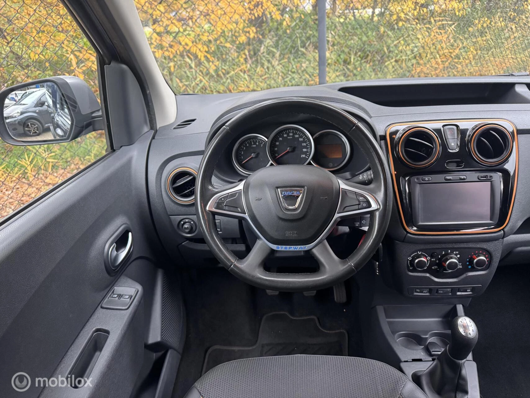 Hoofdafbeelding Dacia Dokker