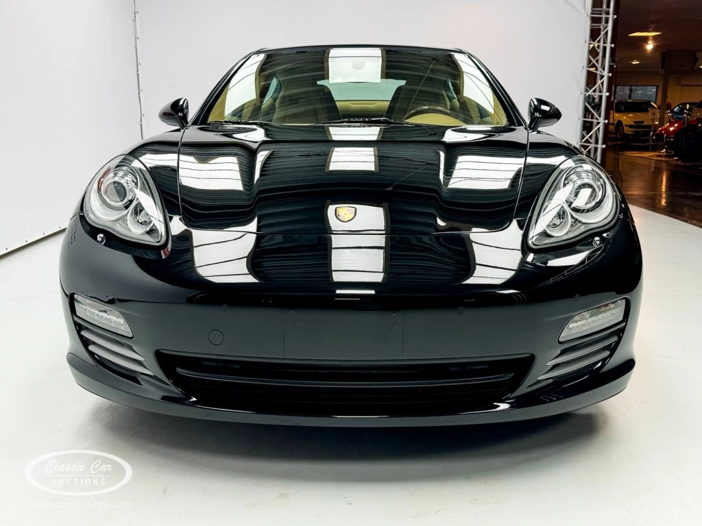 Hoofdafbeelding Porsche Panamera