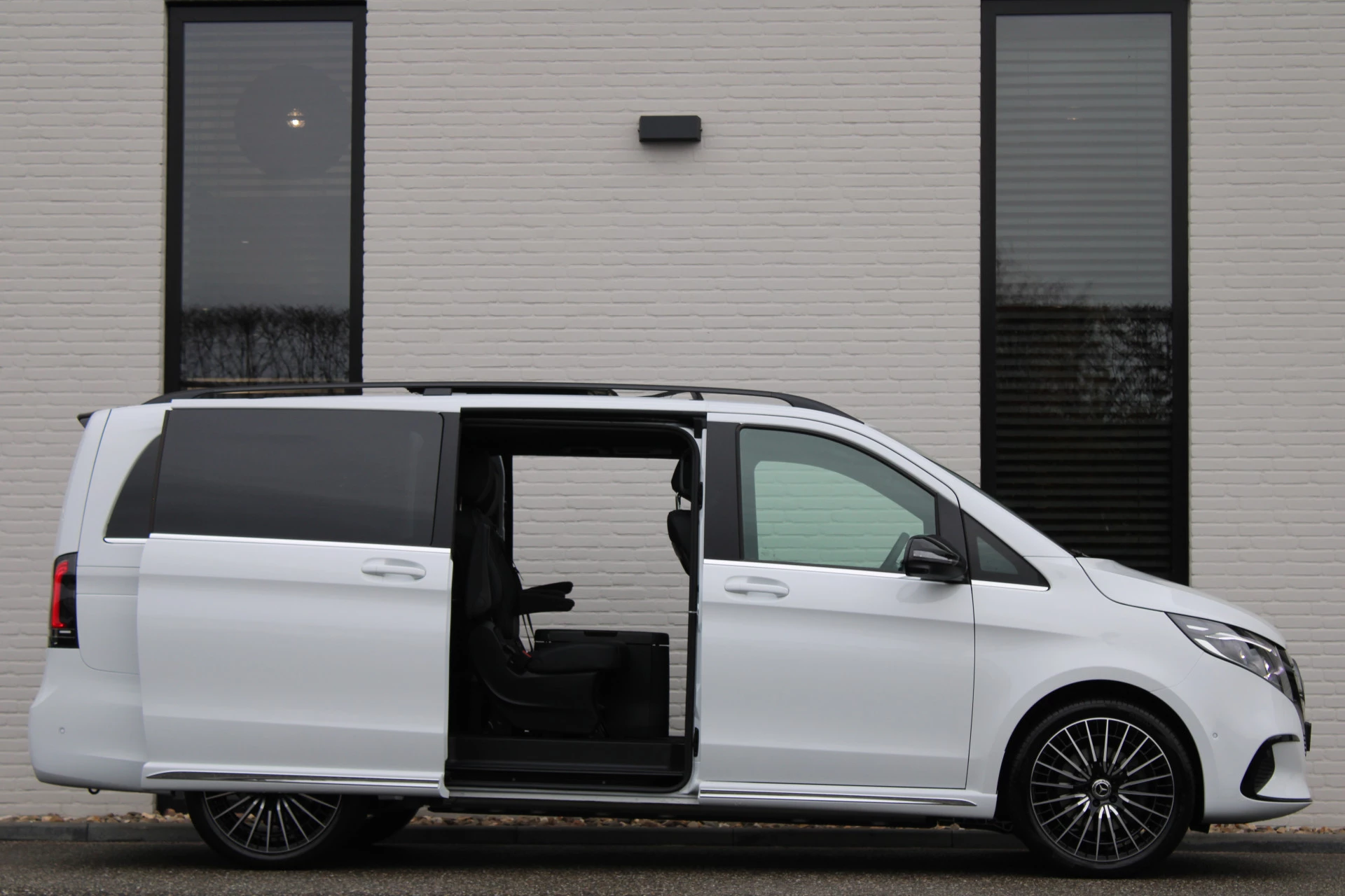 Hoofdafbeelding Mercedes-Benz EQV