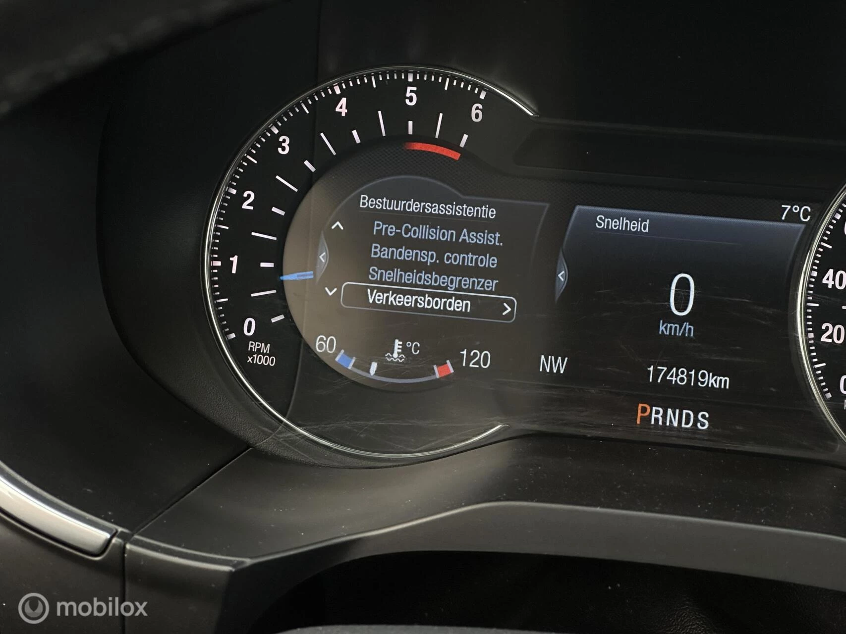 Hoofdafbeelding Ford Edge