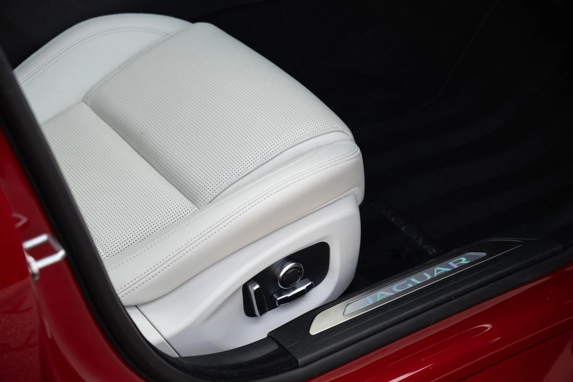 Hoofdafbeelding Jaguar XE