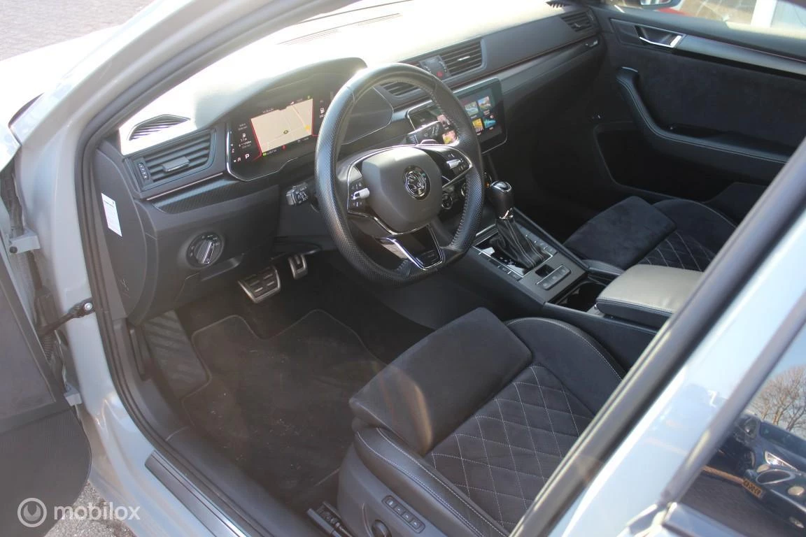 Hoofdafbeelding Škoda Superb