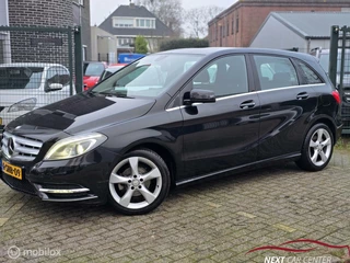 Mercedes B-klasse 180 Ambition Automaat Leder/PDC