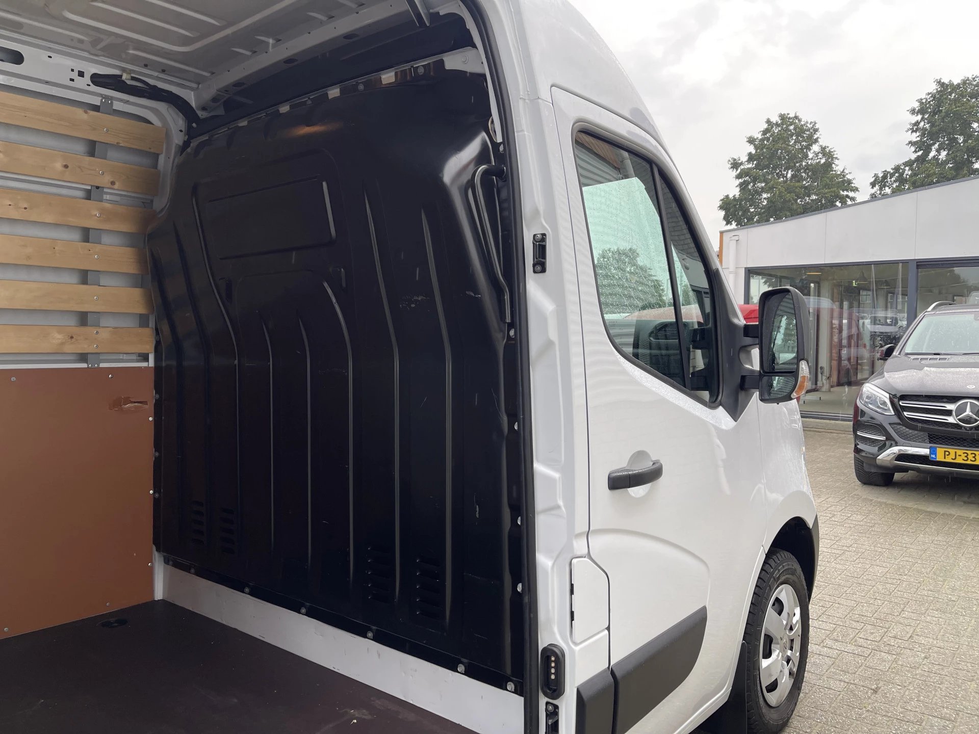 Hoofdafbeelding Nissan NV400