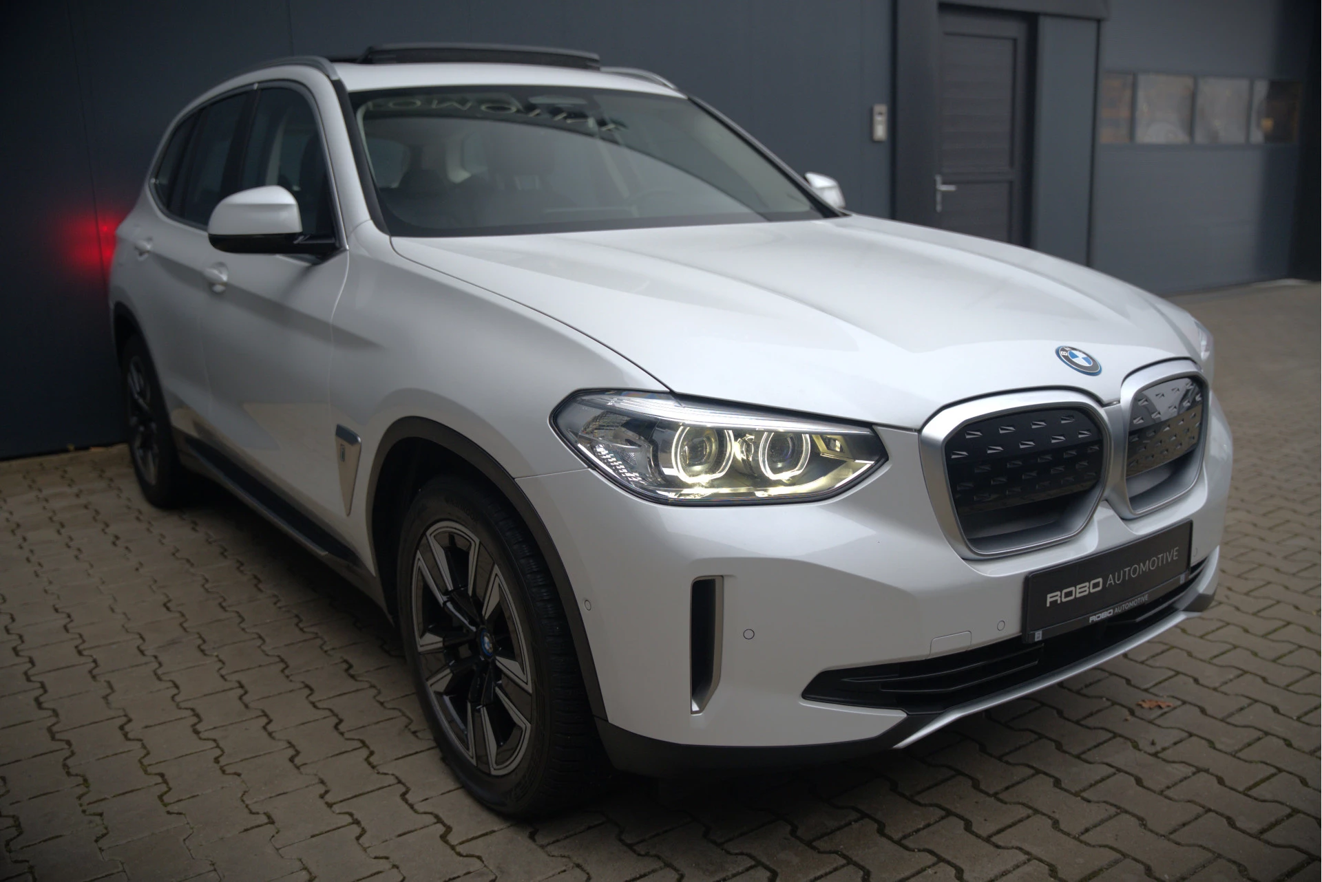 Hoofdafbeelding BMW iX3