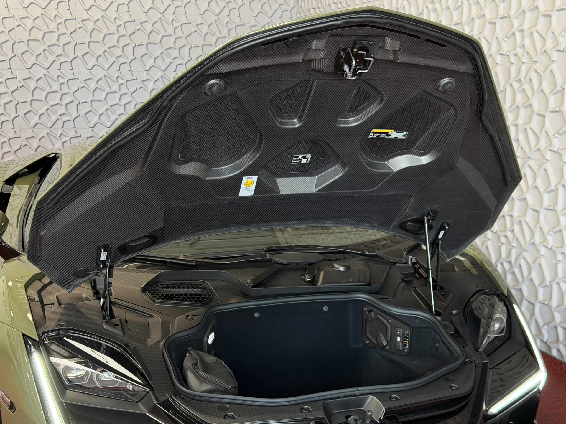 Hoofdafbeelding Lamborghini Revuelto