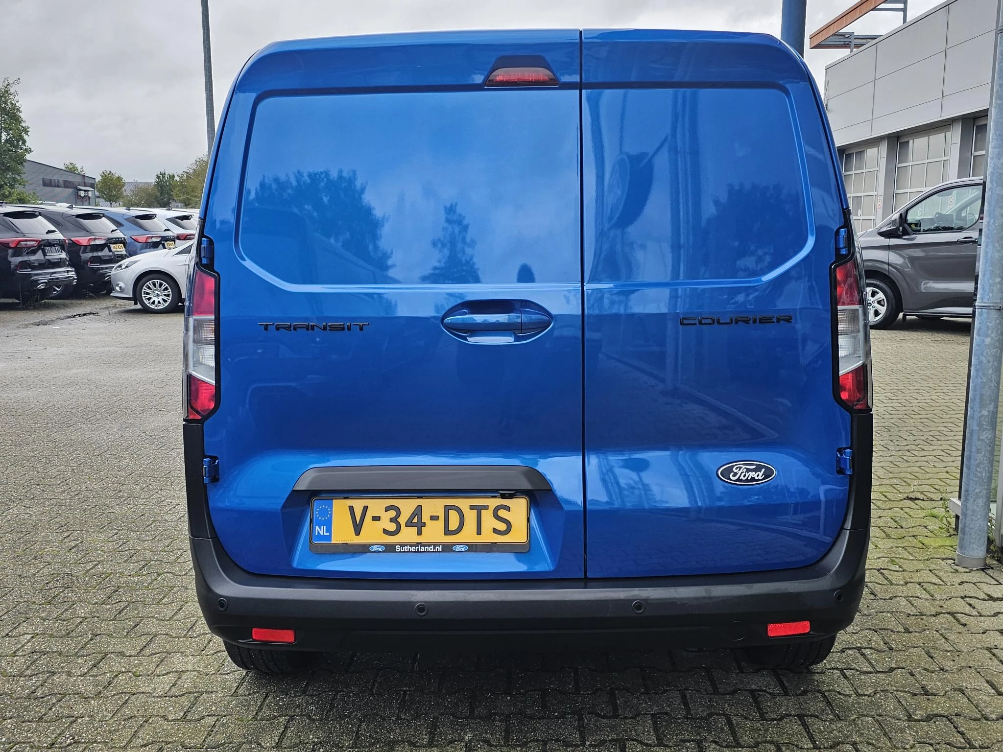 Hoofdafbeelding Ford Transit Courier