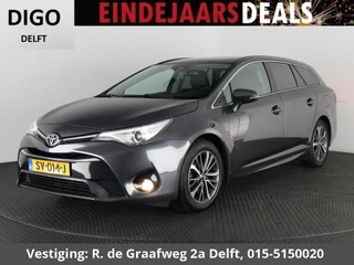 Hoofdafbeelding Toyota Avensis Toyota Avensis Touring Sports 1.8 VVT-i Dynamic | Dealer onderhouden | Stoelverwarming | Trekhaak | Panoramadak