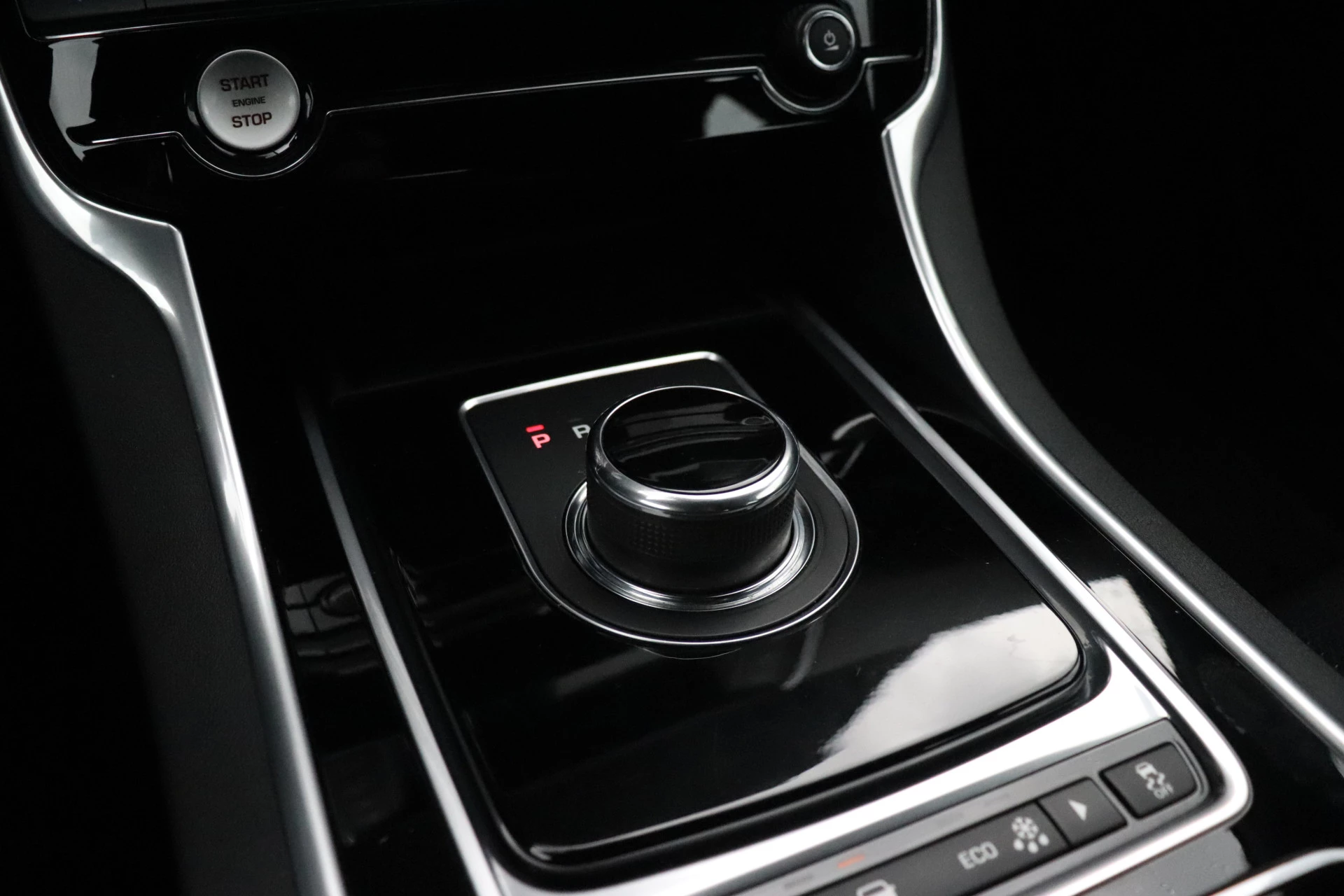 Hoofdafbeelding Jaguar XE