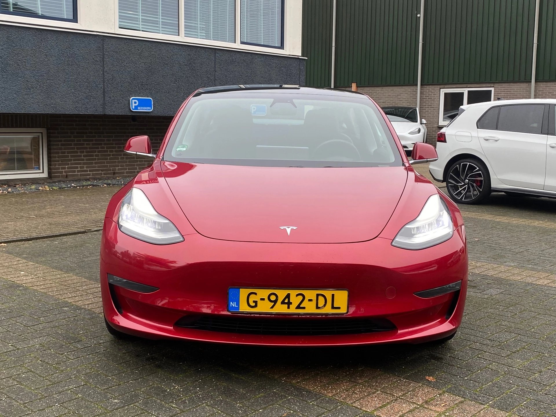 Hoofdafbeelding Tesla Model 3