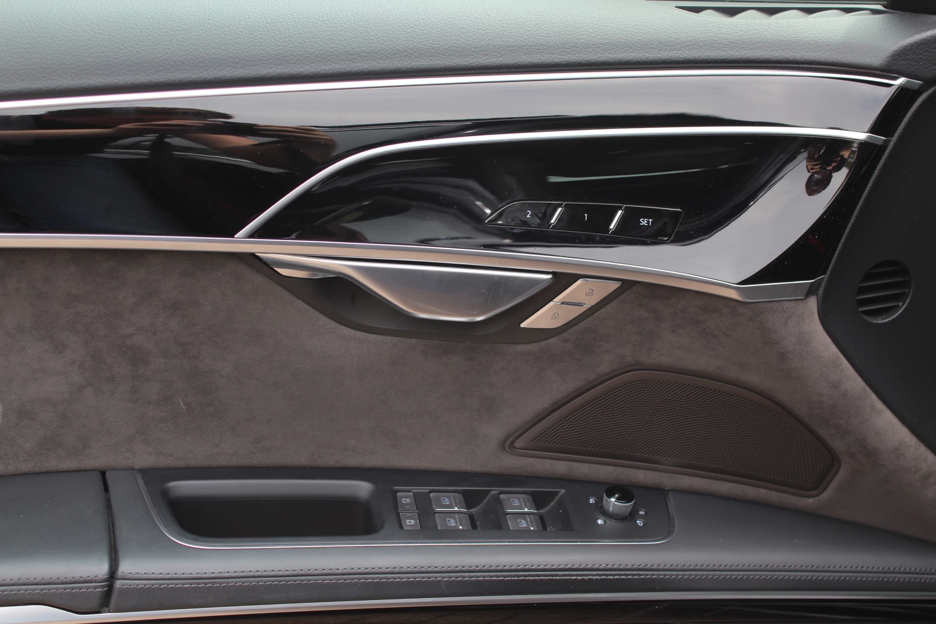 Hoofdafbeelding Audi A8