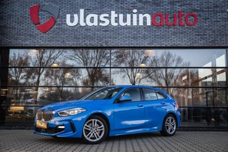 BMW 1 Serie 120i M-sport , Apple Carplay/Android, Stoelverwarming, Navigatie,
