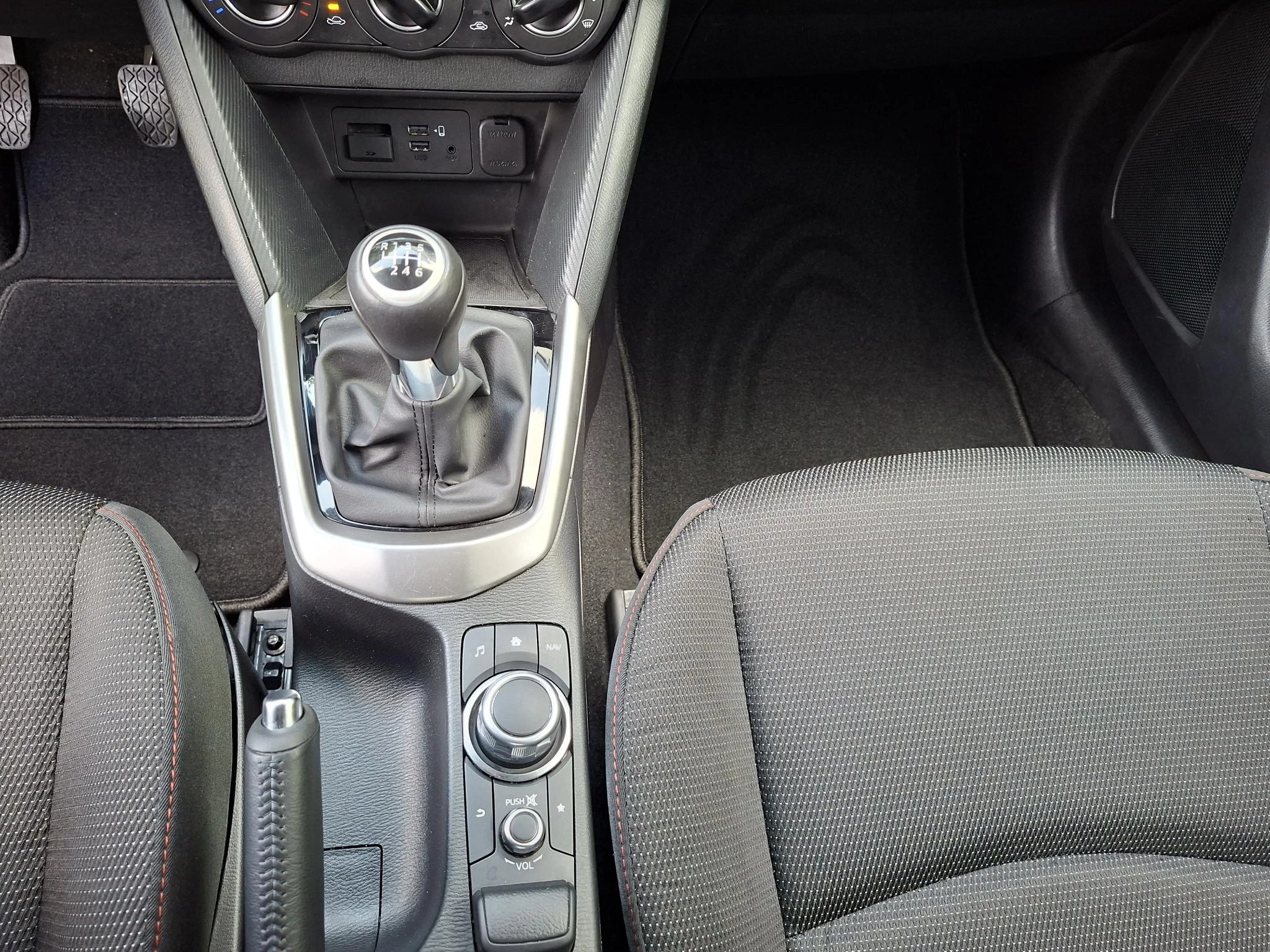 Hoofdafbeelding Mazda 2