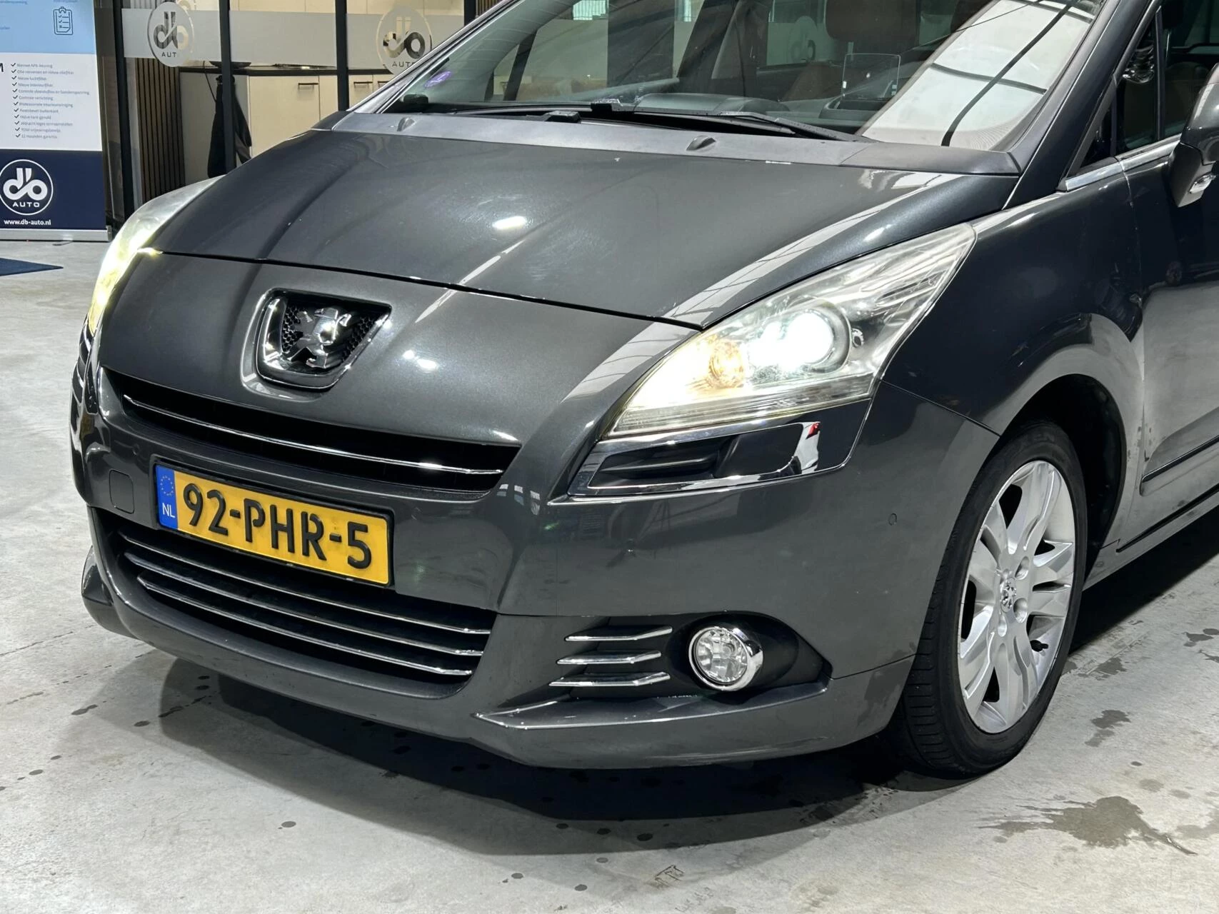 Hoofdafbeelding Peugeot 5008