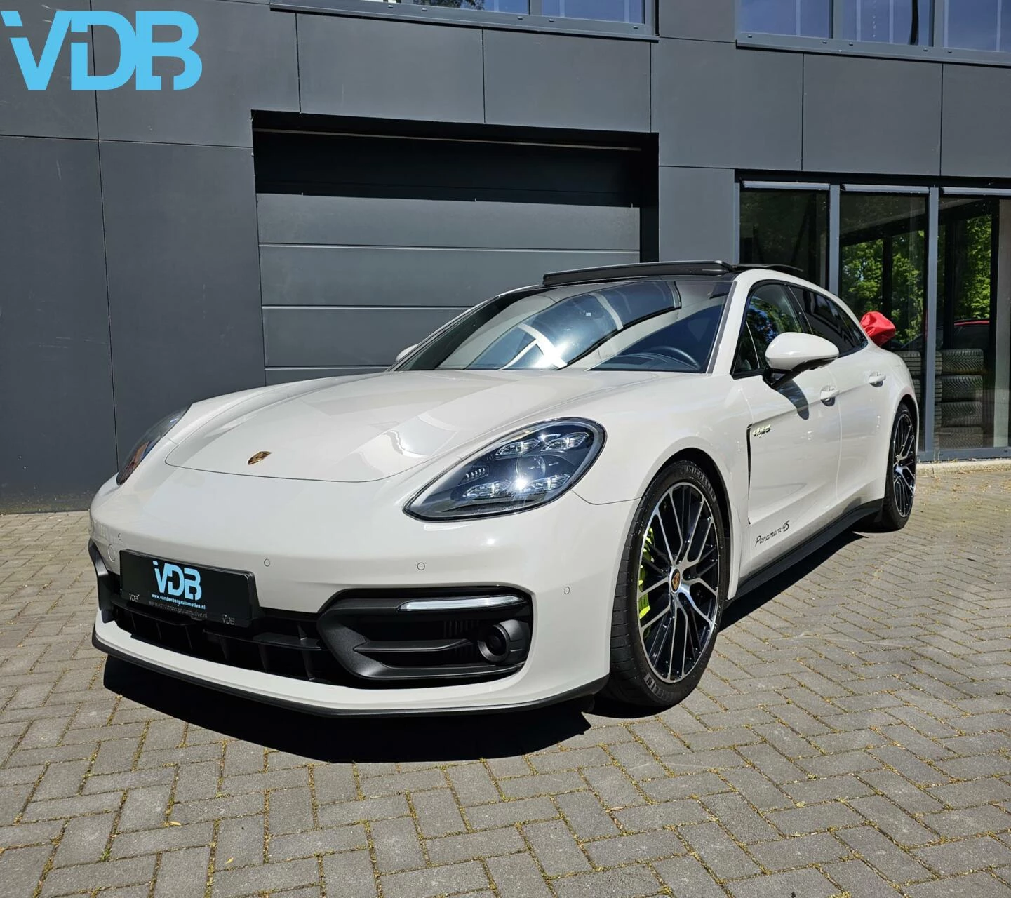 Hoofdafbeelding Porsche Panamera