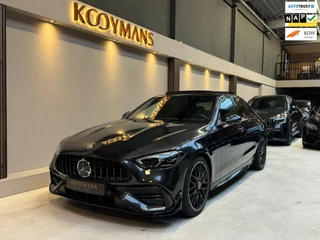 Hoofdafbeelding Mercedes-Benz C-Klasse Mercedes-Benz C-klasse C 300 / AMG/ AERO PACK/ C63 / PANO / 360 CAMERA/ KEYLESS/ SFEER/ CARBON/4-MATIC/ NIEUWSTAAT