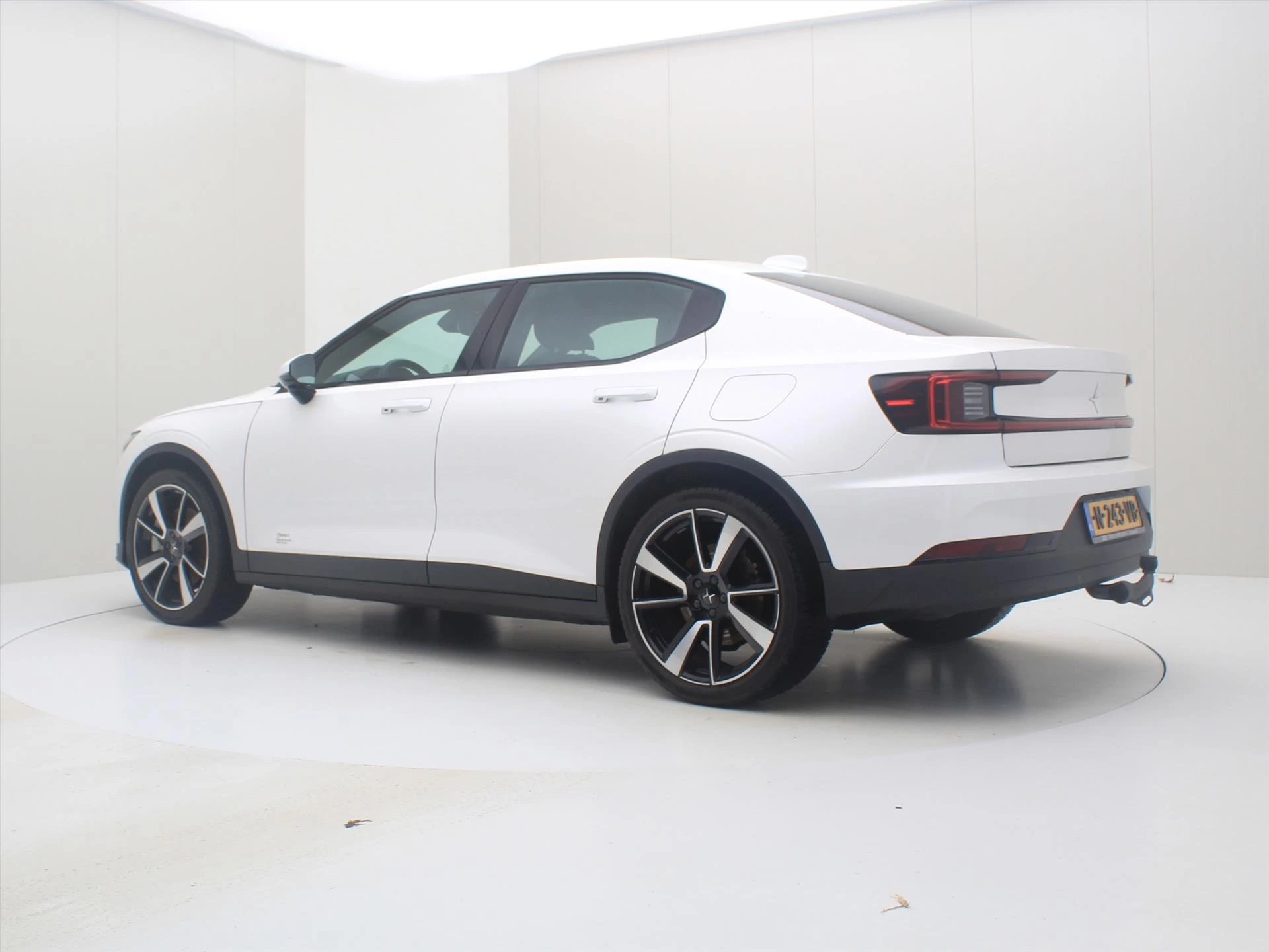 Hoofdafbeelding Polestar 2