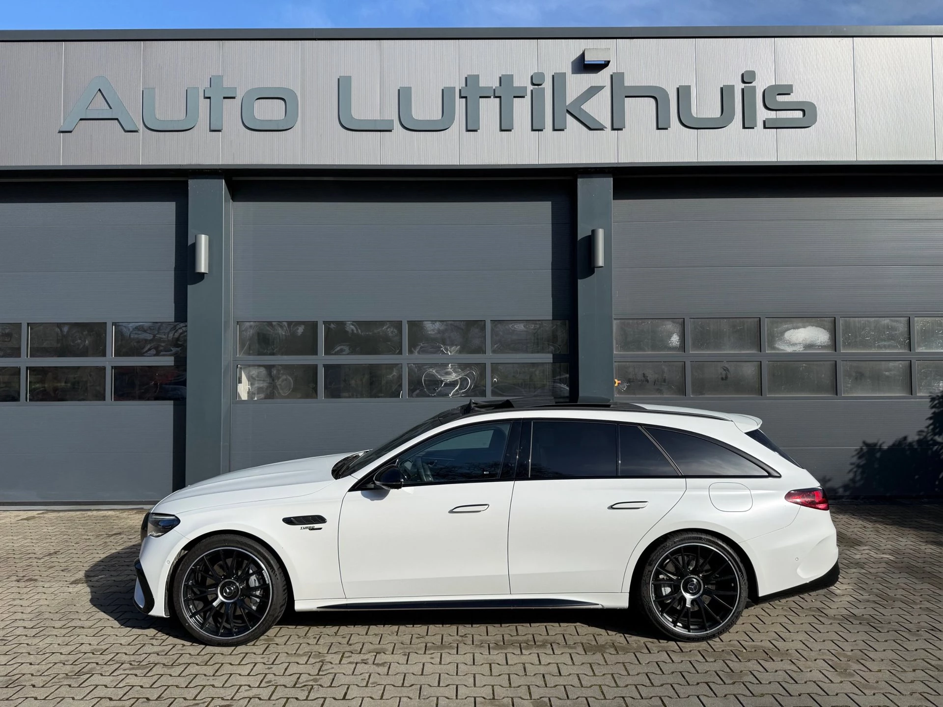 Hoofdafbeelding Mercedes-Benz E-Klasse