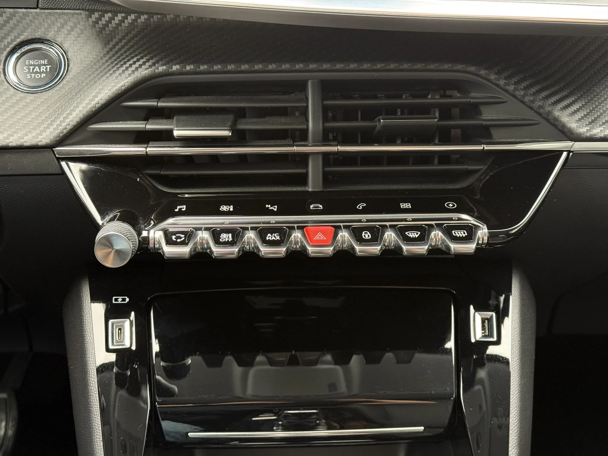 Hoofdafbeelding Peugeot e-208