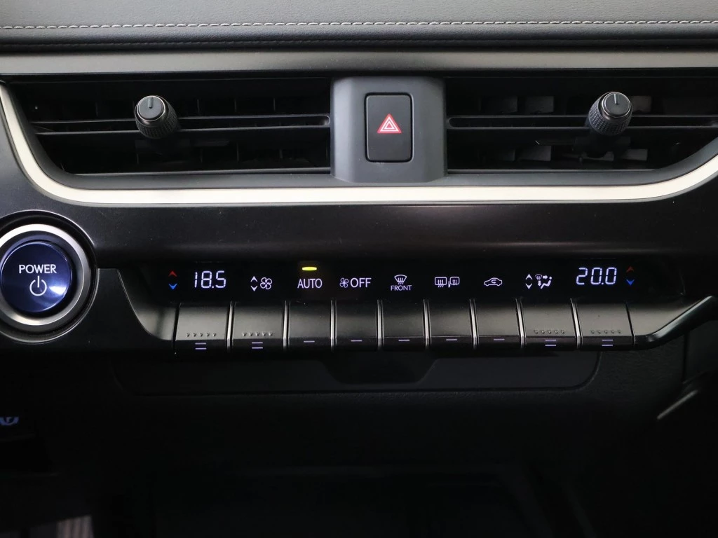 Hoofdafbeelding Lexus UX