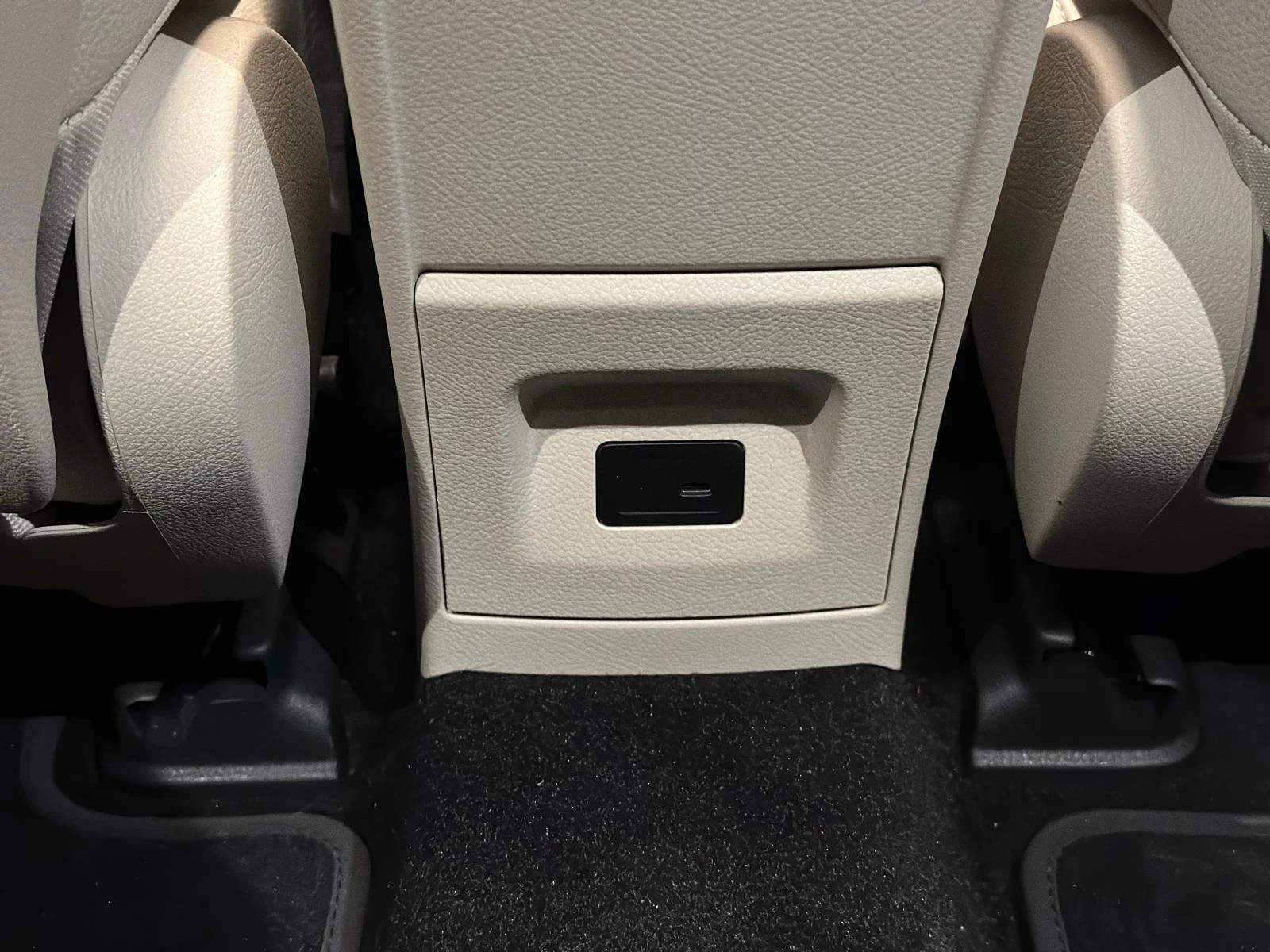 Hoofdafbeelding Mercedes-Benz EQA