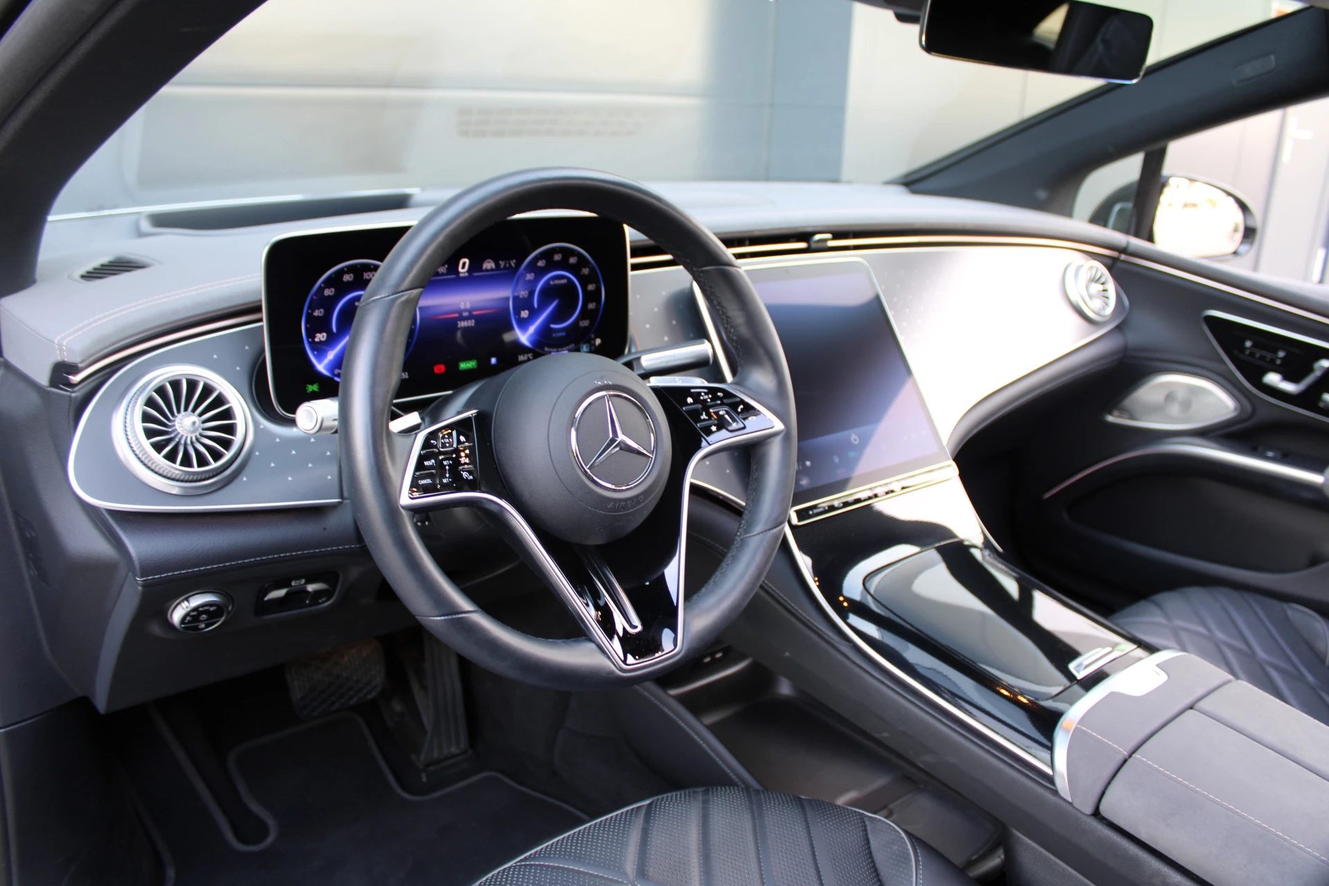 Hoofdafbeelding Mercedes-Benz EQS