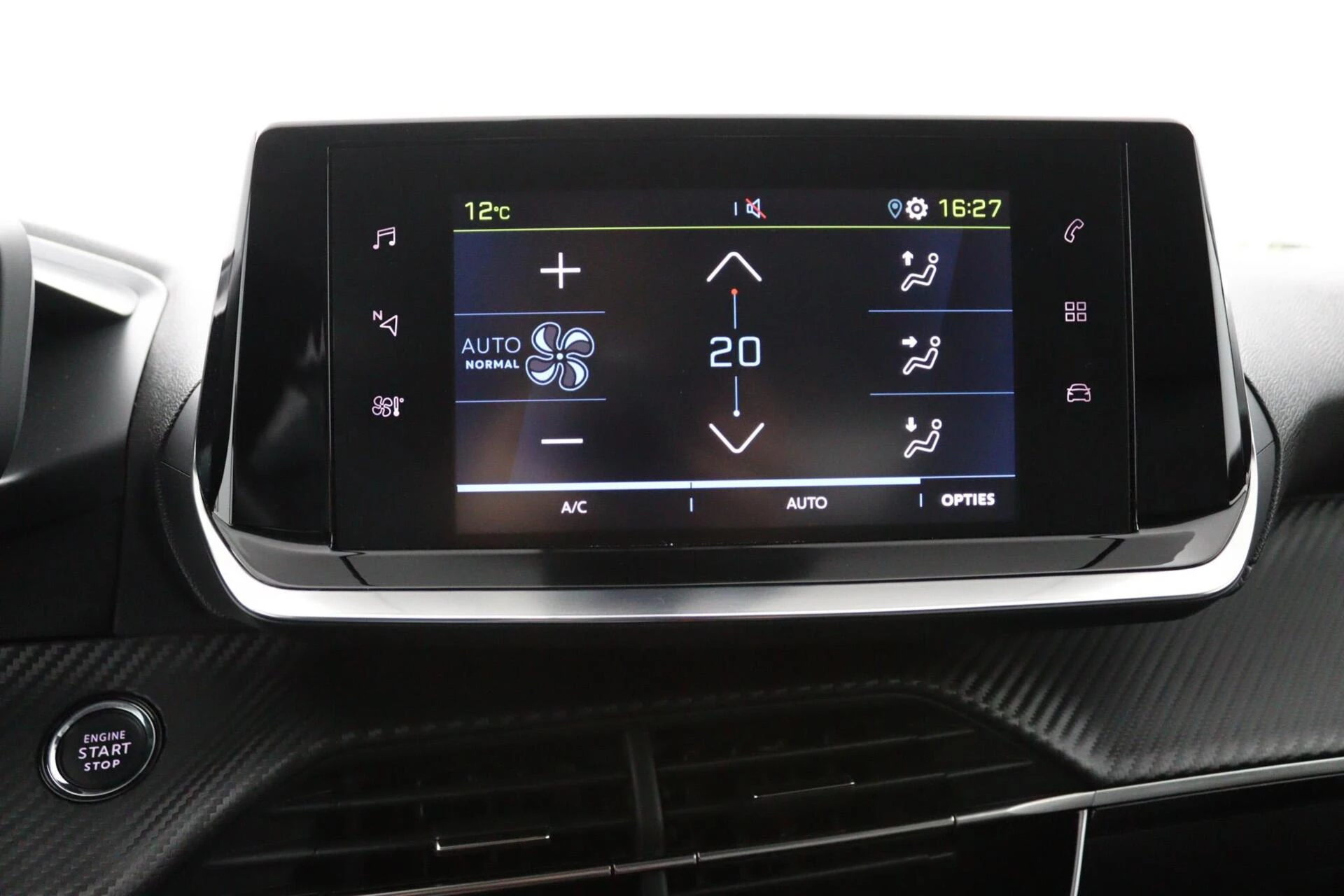 Hoofdafbeelding Peugeot e-2008