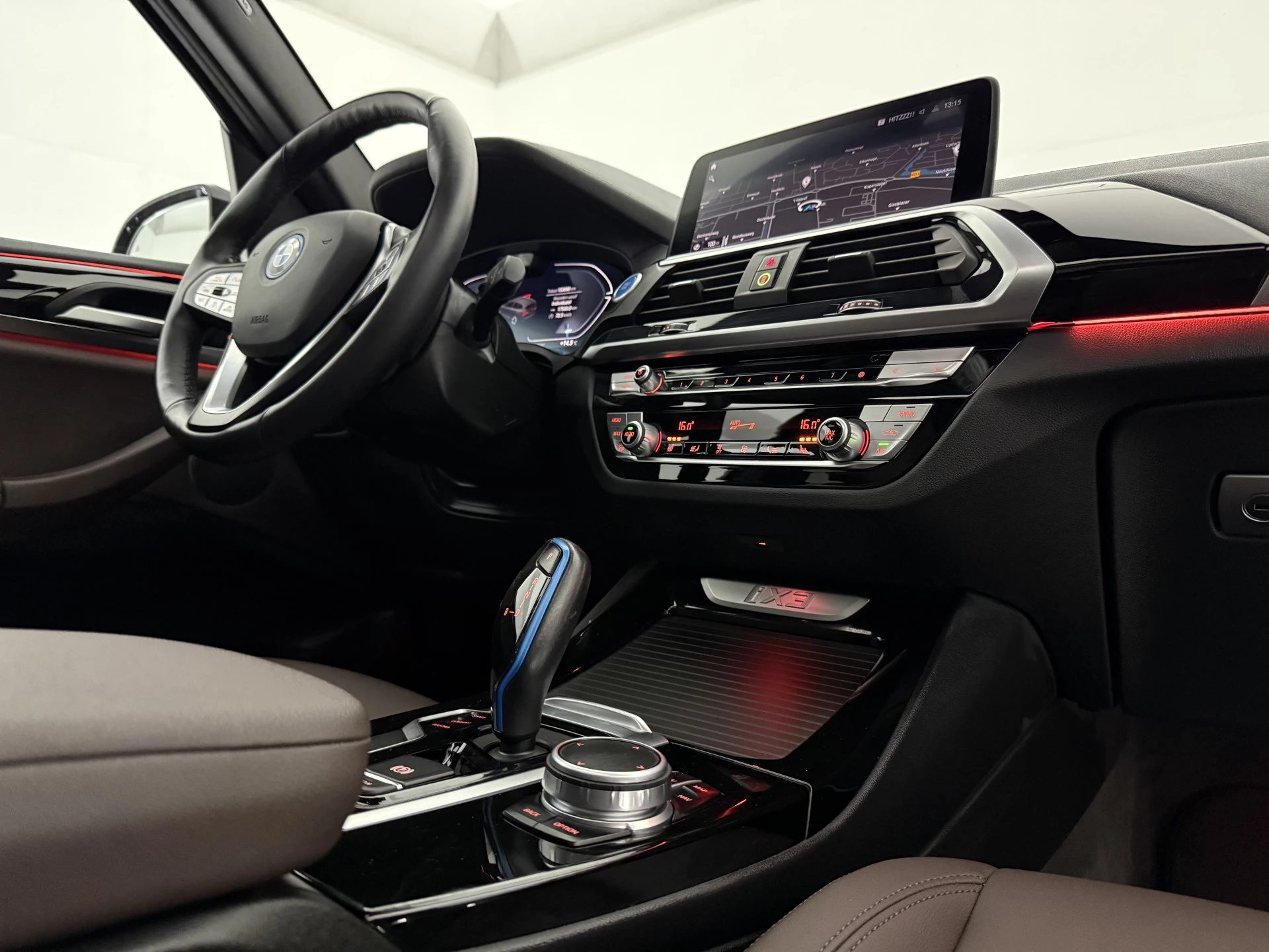 Hoofdafbeelding BMW iX3