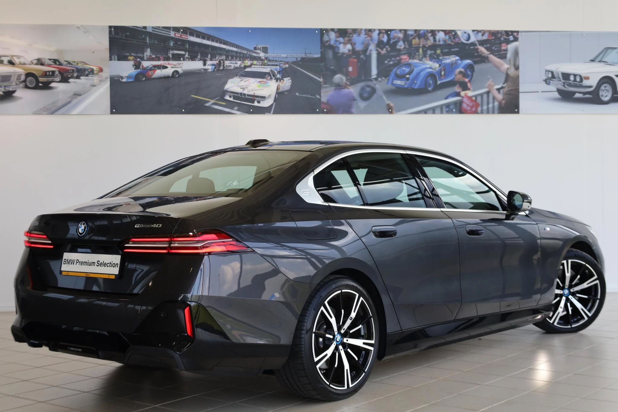 Hoofdafbeelding BMW i5