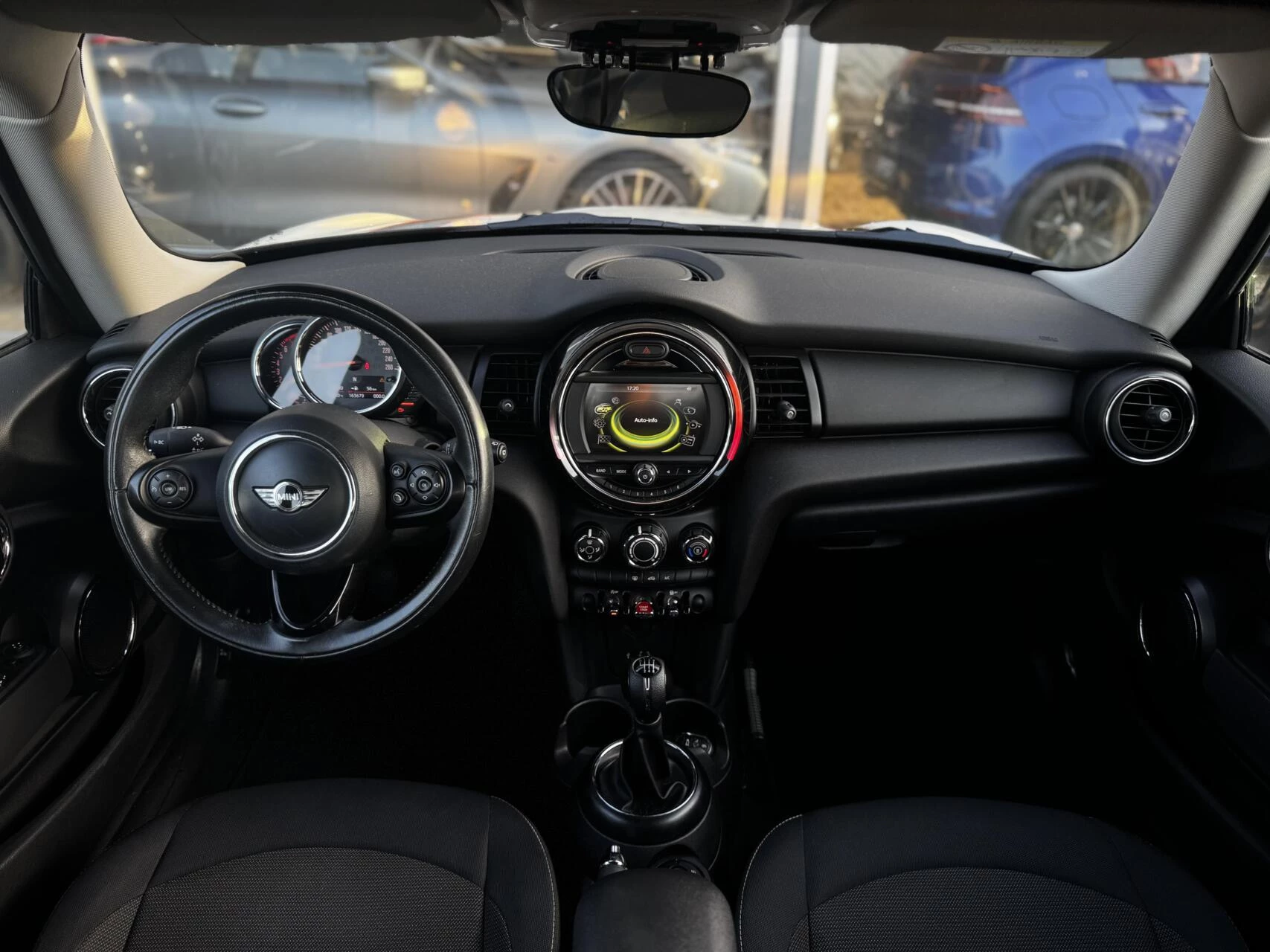 Hoofdafbeelding MINI One