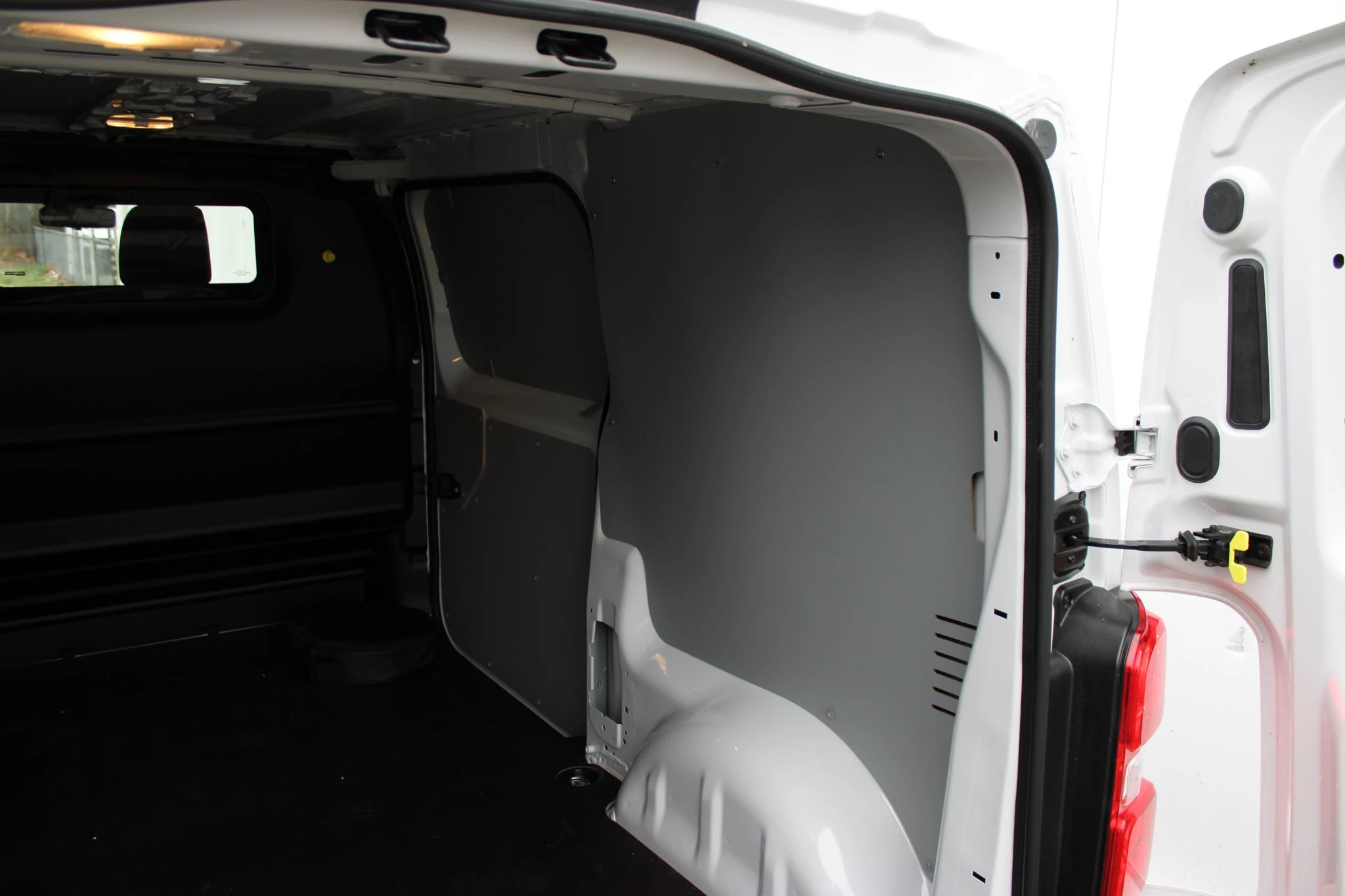 Hoofdafbeelding Peugeot e-Expert