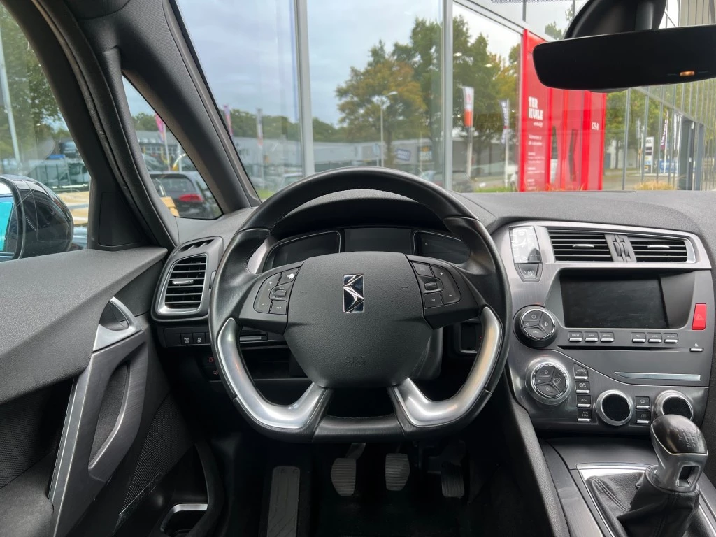 Hoofdafbeelding DS DS 5