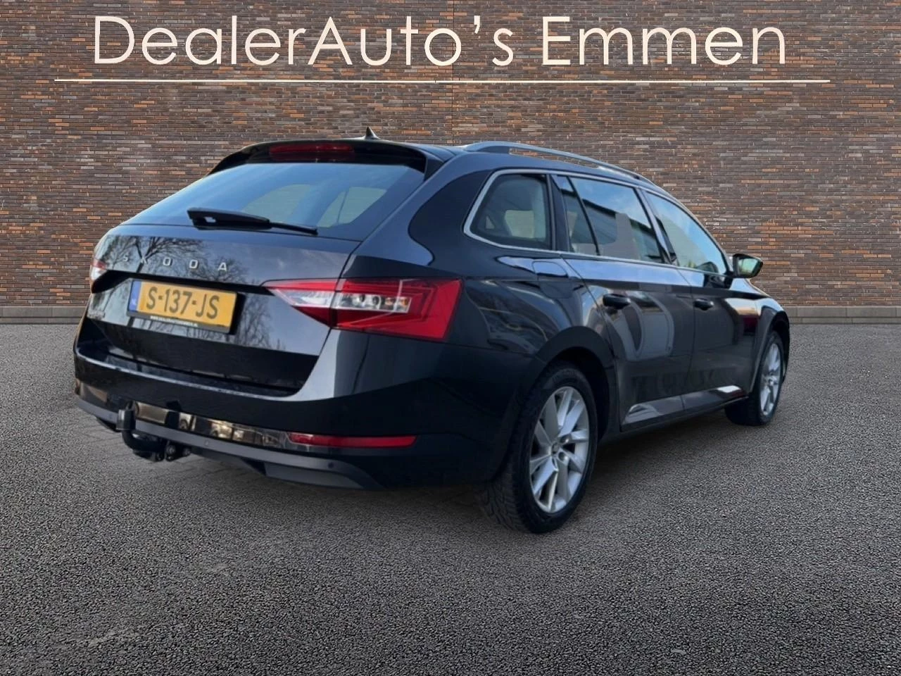 Hoofdafbeelding Škoda Superb