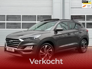 Hoofdafbeelding Hyundai Tucson Hyundai Tucson 1.6 T-GDI PREMIUM / CARPLAY / PANO / GARANTIE / LEDER / NAVI /