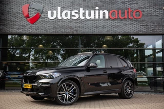 Hoofdafbeelding BMW X5 BMW X5 xDrive45e High Executive , Pano dak, HUD, 360°camera, Keyless entry,
