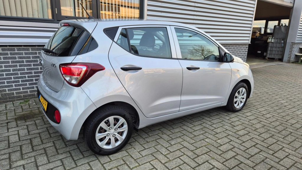 Hoofdafbeelding Hyundai i10