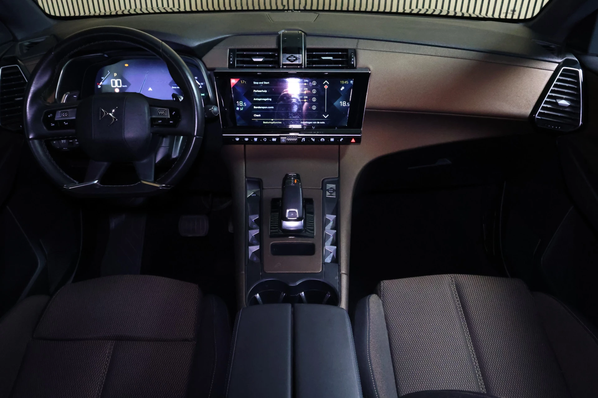 Hoofdafbeelding DS DS 7