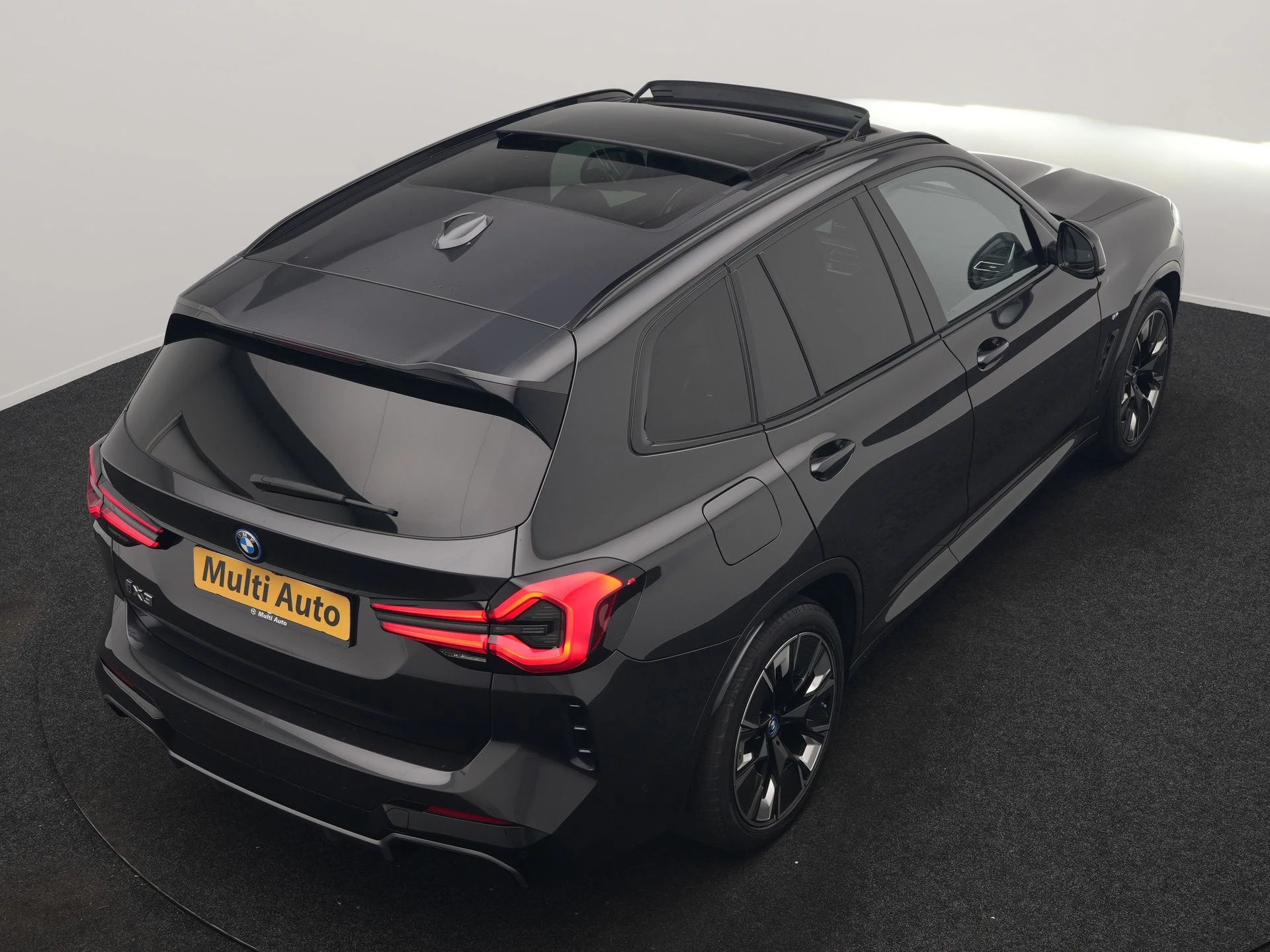Hoofdafbeelding BMW iX3