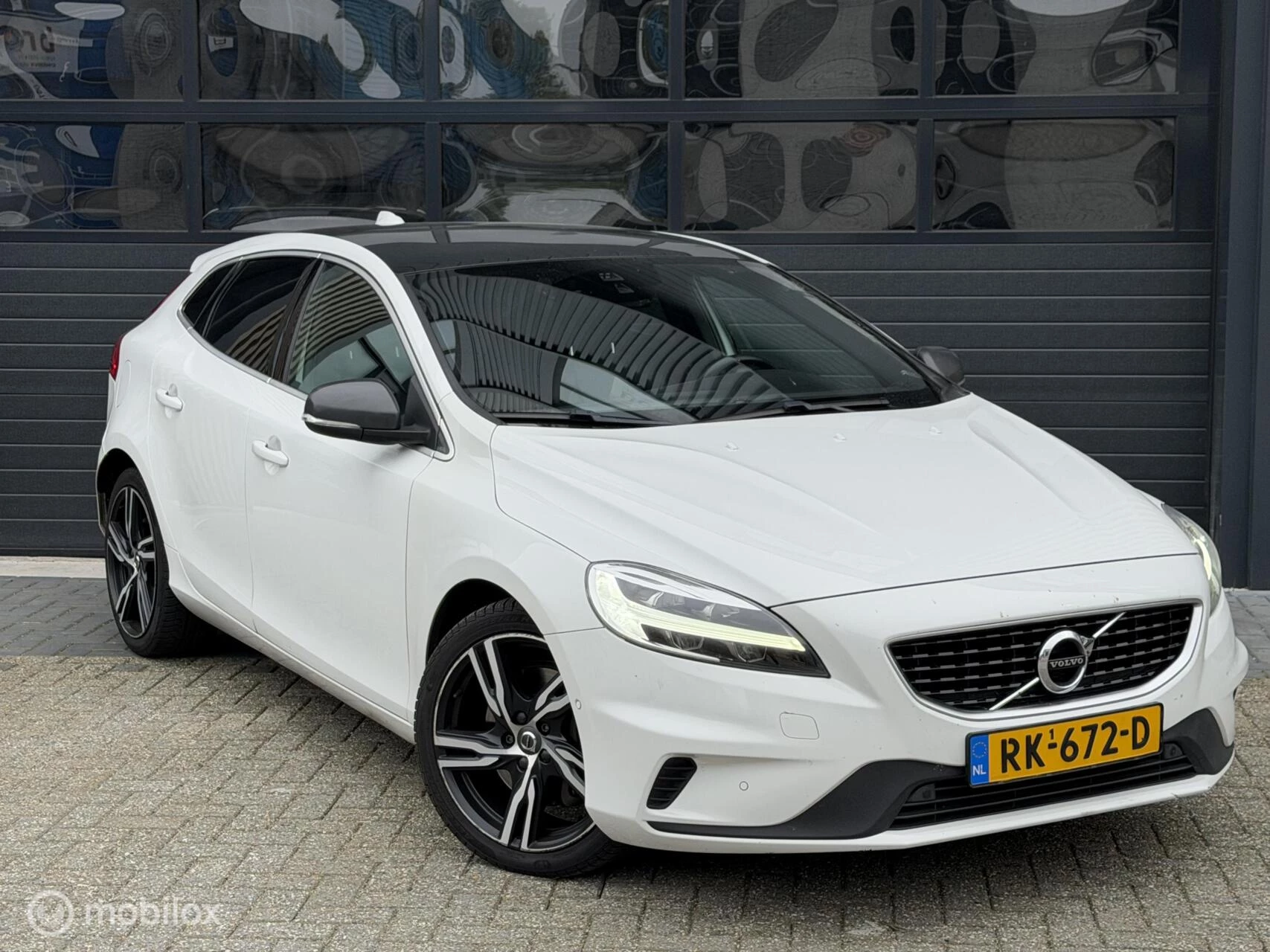 Hoofdafbeelding Volvo V40
