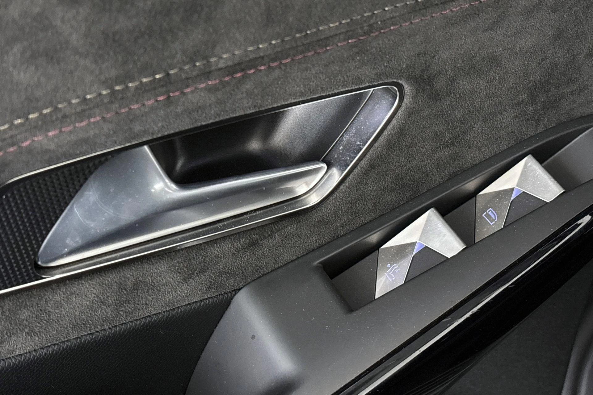 Hoofdafbeelding DS DS 7