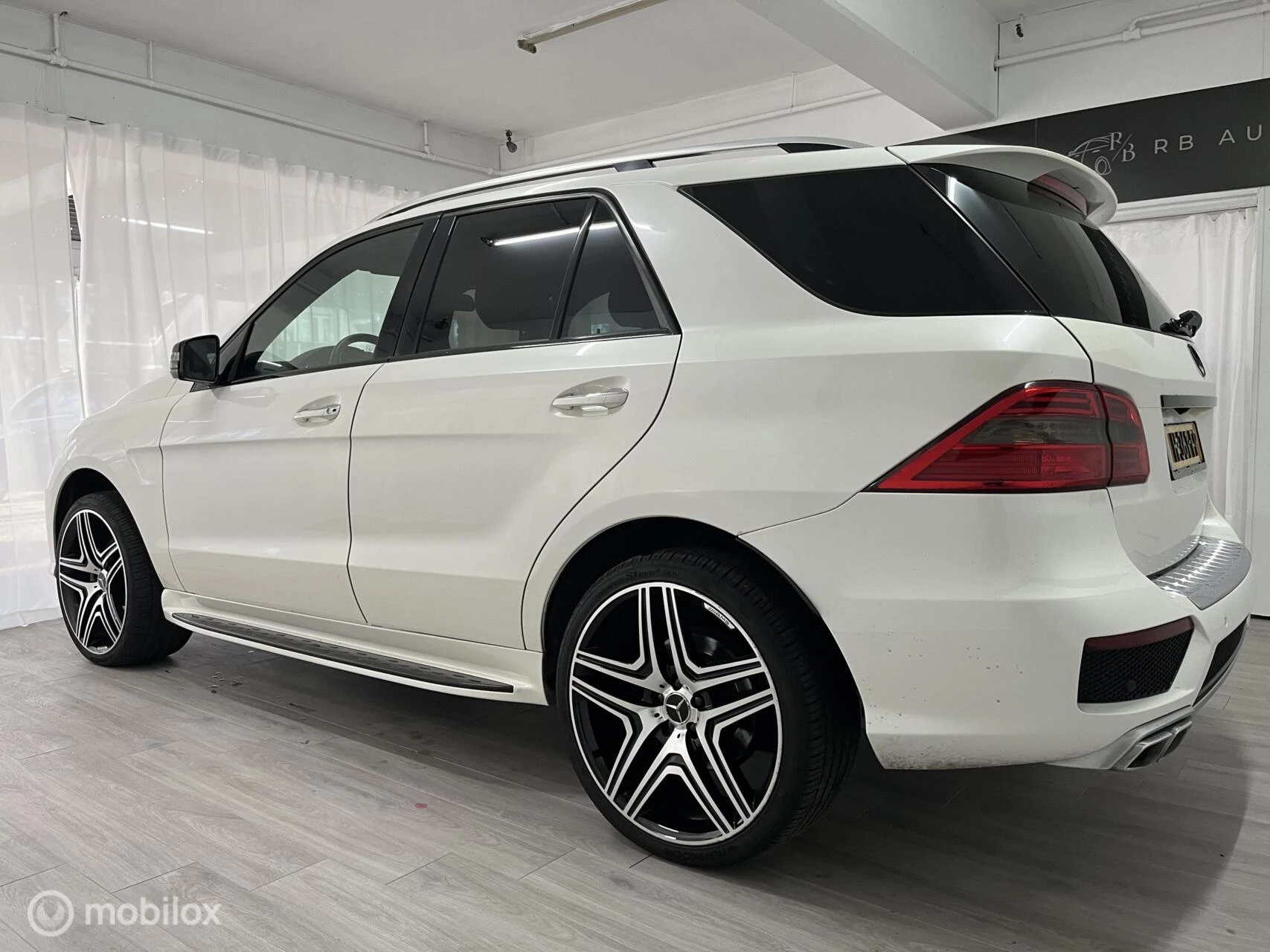 Hoofdafbeelding Mercedes-Benz M-Klasse