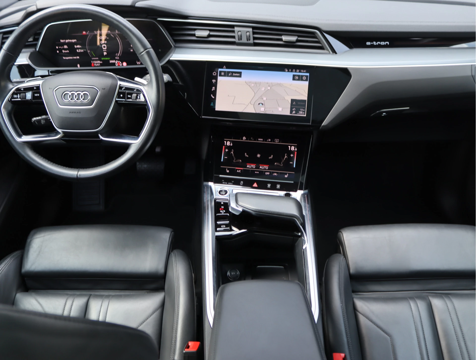 Hoofdafbeelding Audi e-tron