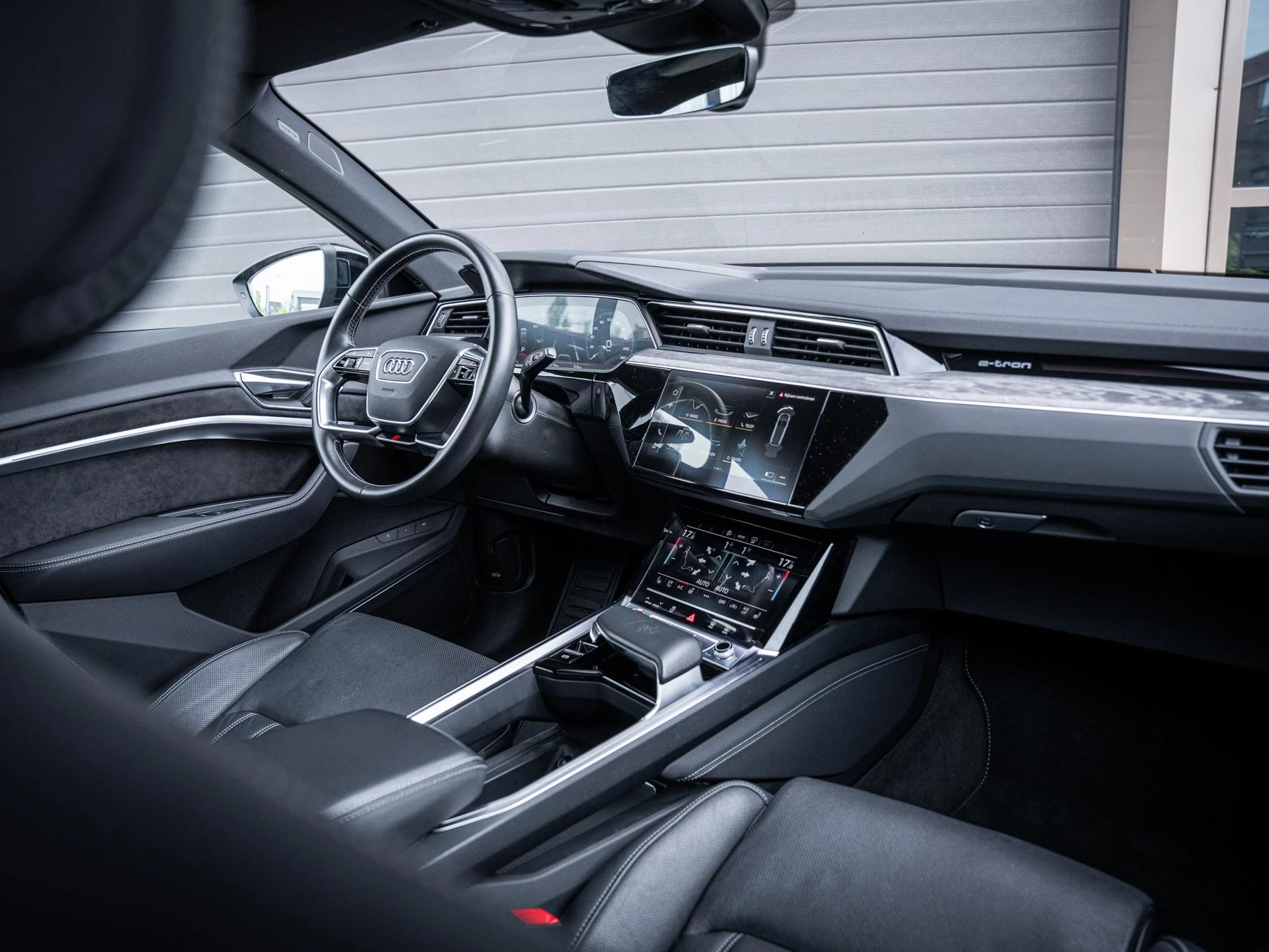 Hoofdafbeelding Audi e-tron